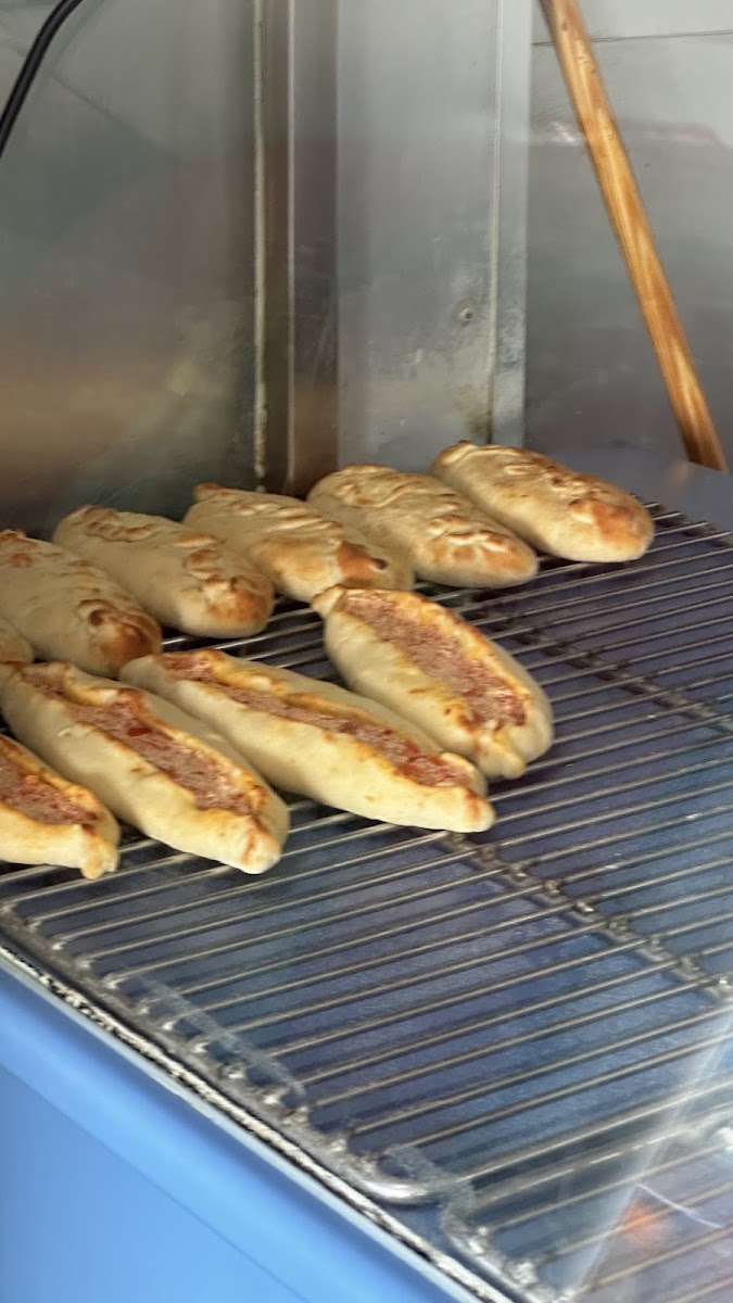 Lebanese Pizza Photos 9