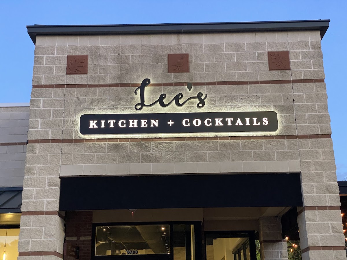 Lee’S Kitchen + Cocktails