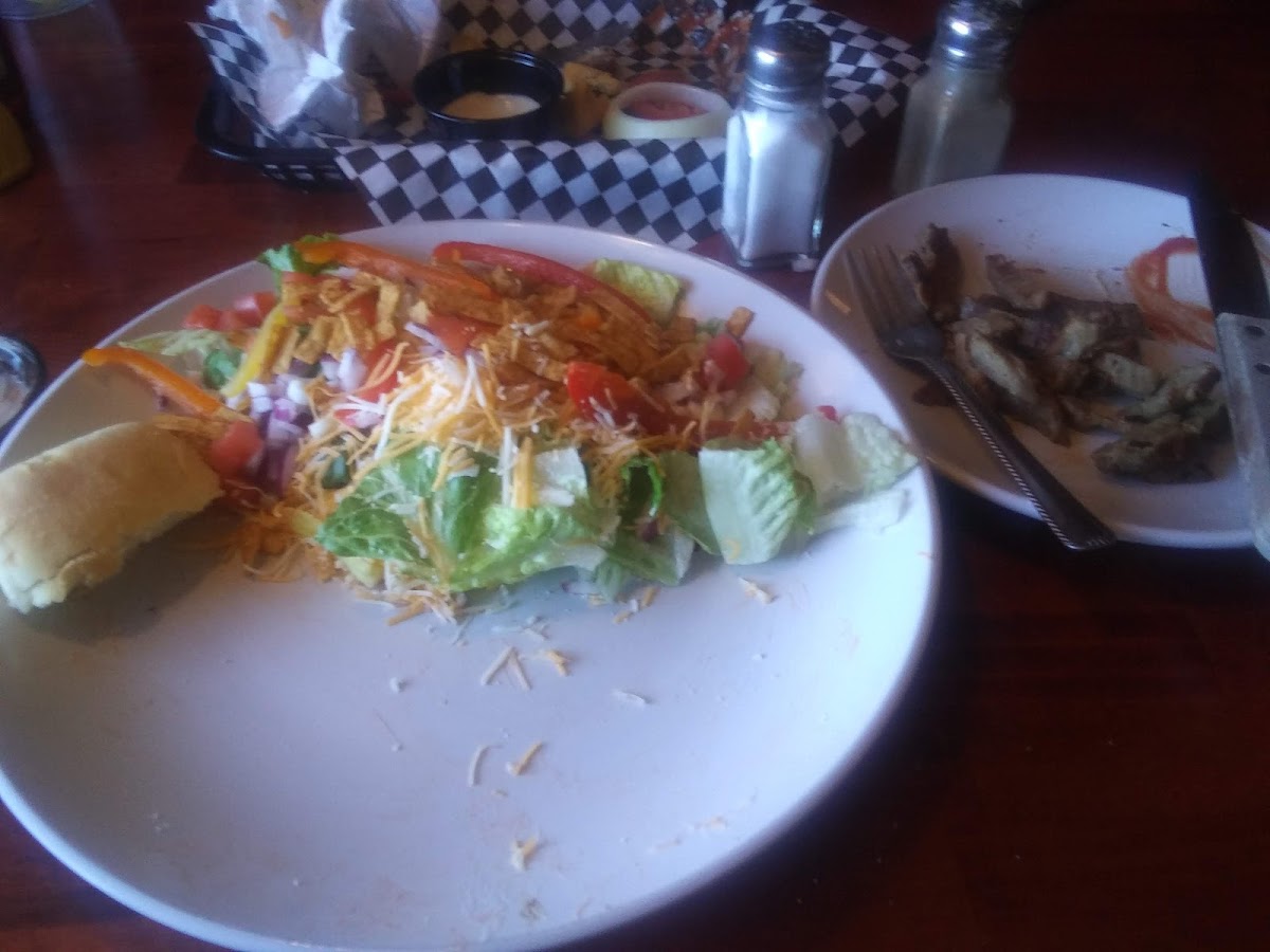 Legends Pub & Grille Photos 9