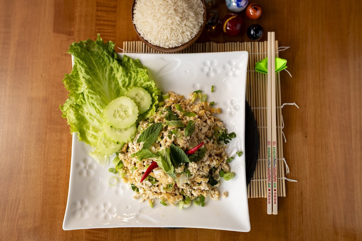 Lemongrass Sushi & Thai (Brentwood) Photos 9