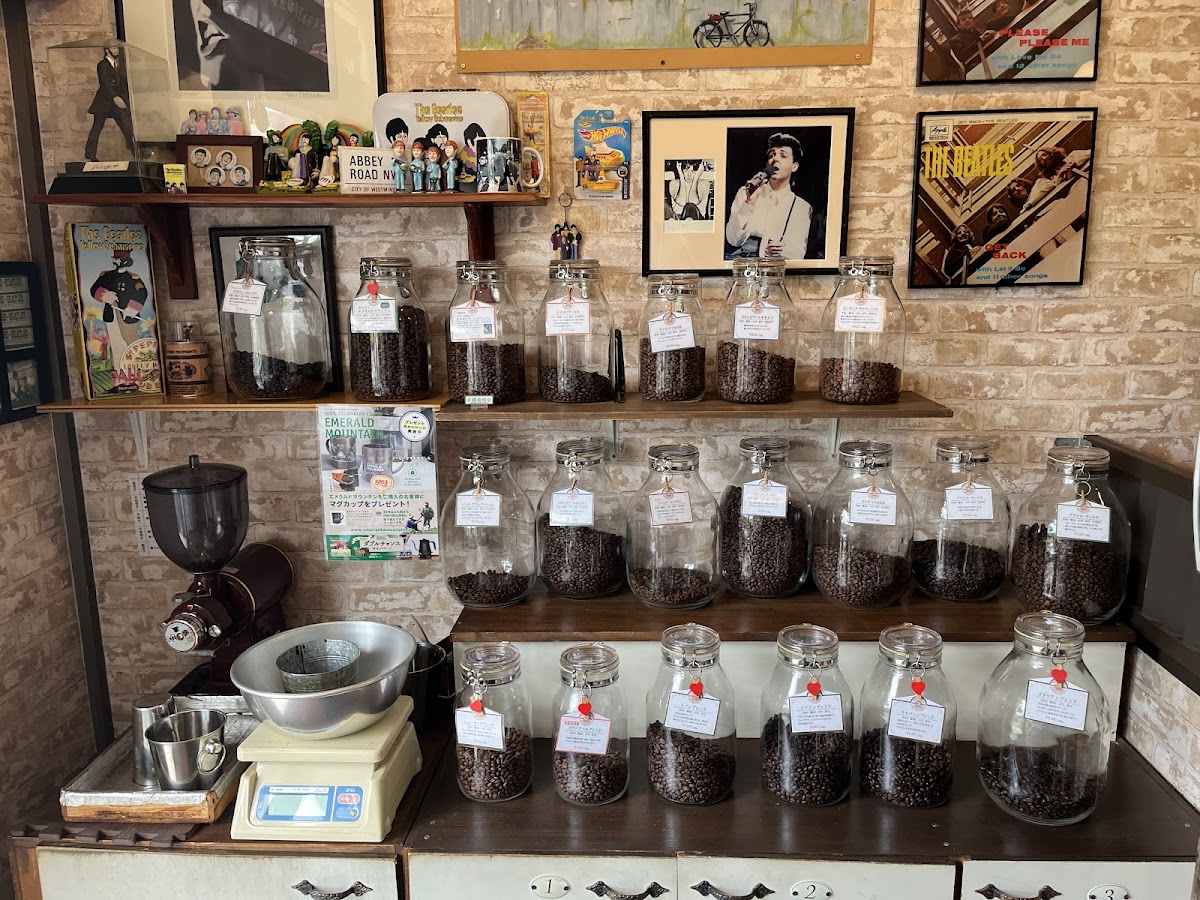 Lennon Coffee Photos 2