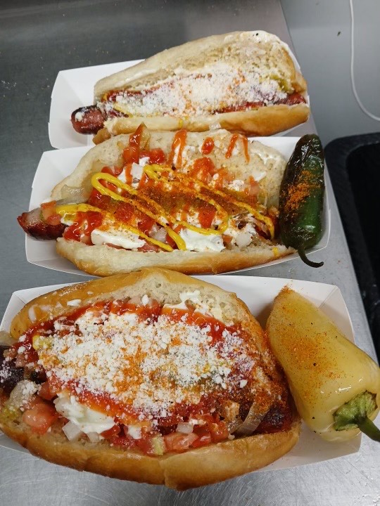 Leos Hotdog Stand