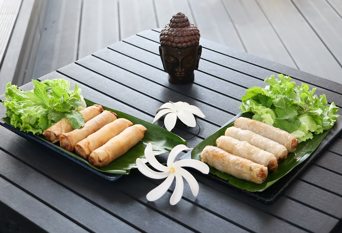 Les Tables D’Angkor