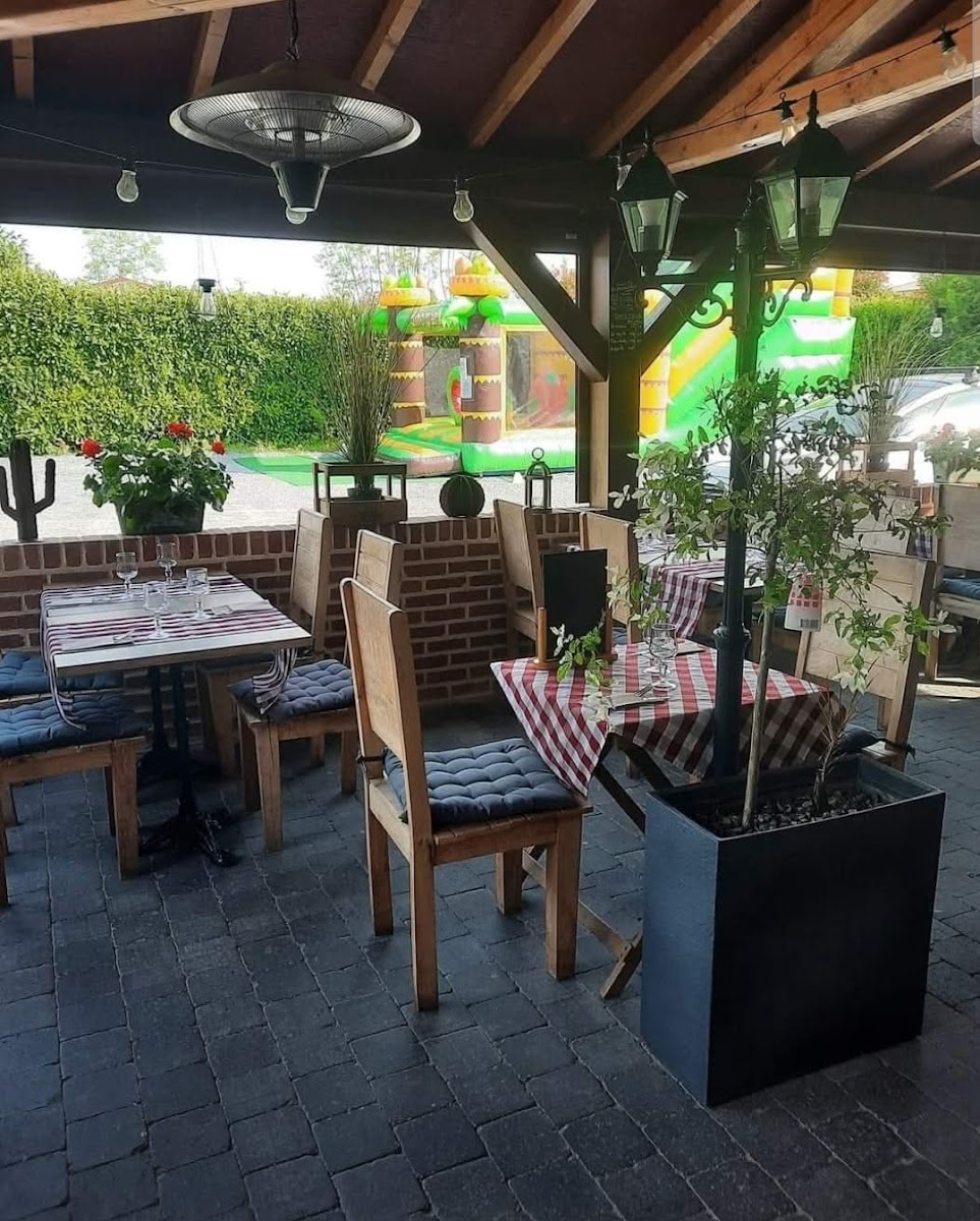 Les Tables D'aymeries