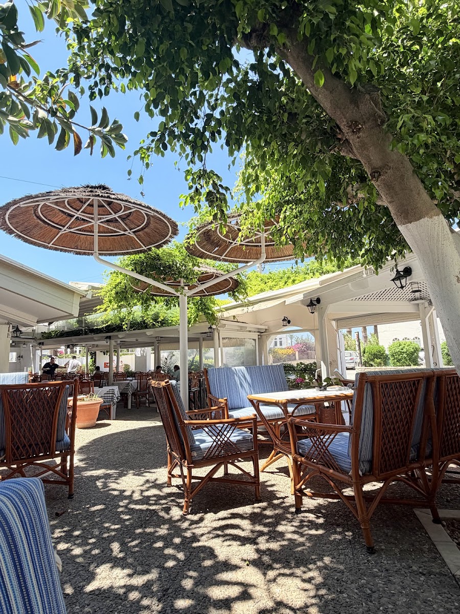 Levantes Restaurant, Cafe Bar Photos 2
