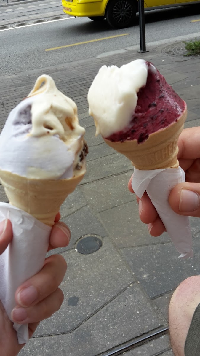 Levendula Kézműves Fagylaltozó Vámház Körút Photos 9