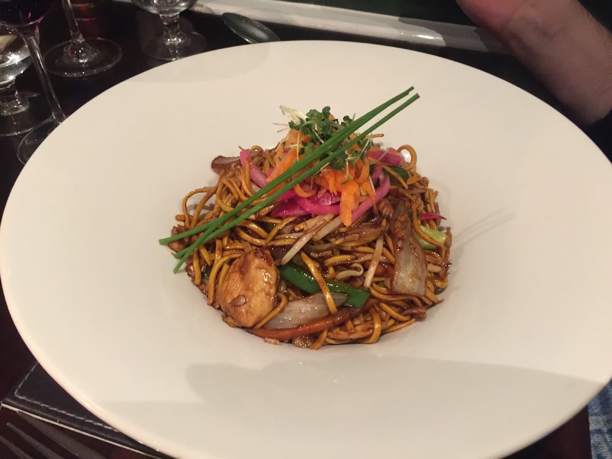 Lily House Thai & Chinese Restaurant Photos 9