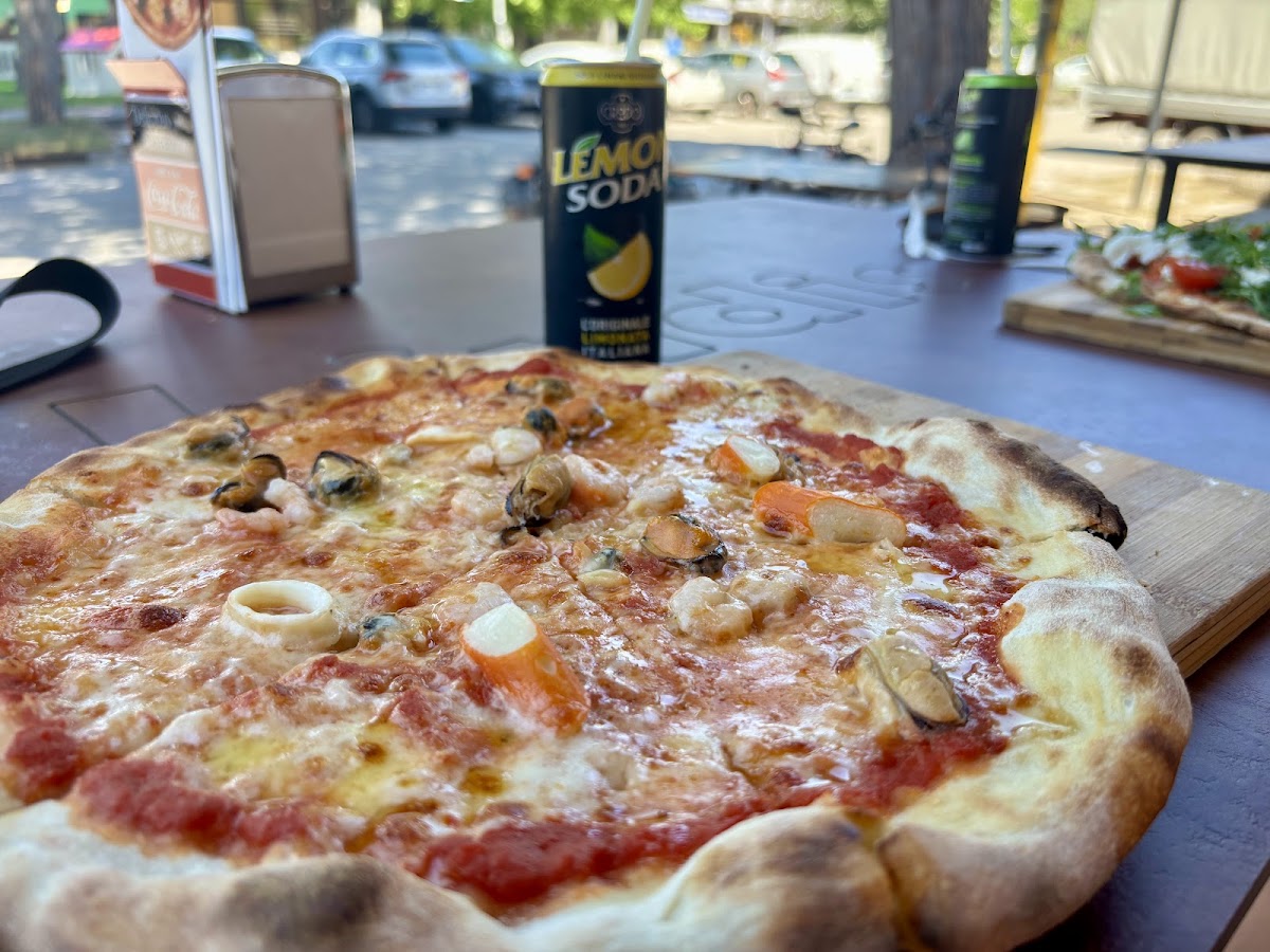 Lindis Maxipizza Photos 2