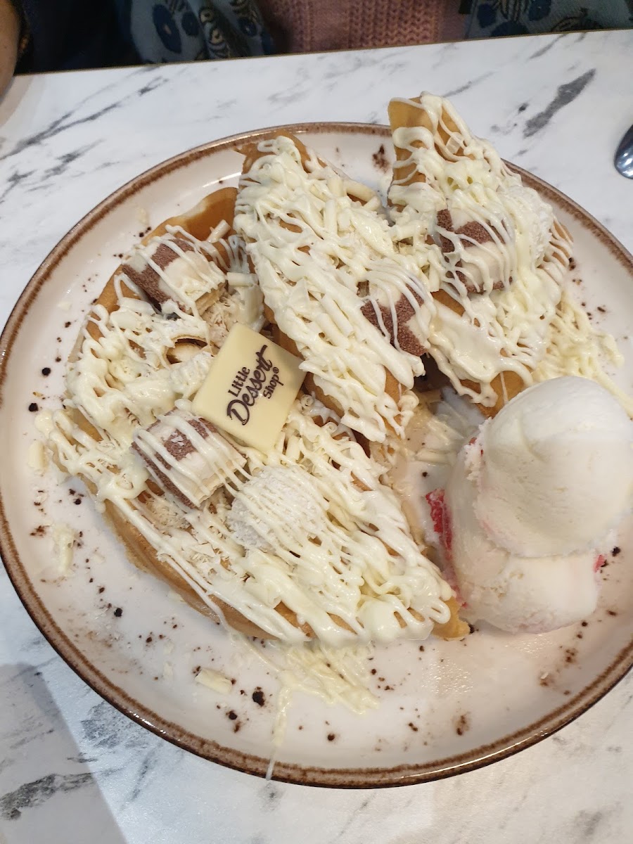 Little Dessert Shop Blackburn Photos 9
