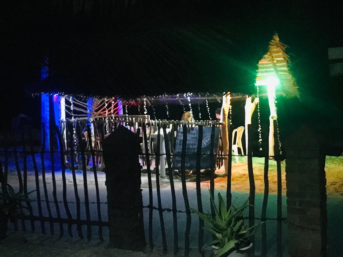 Little Hut Restaurant - Tangalle Photos 2