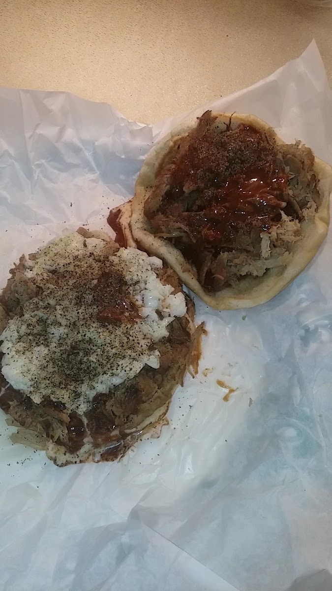 Little Pigs Bar-B-Q Photos 9