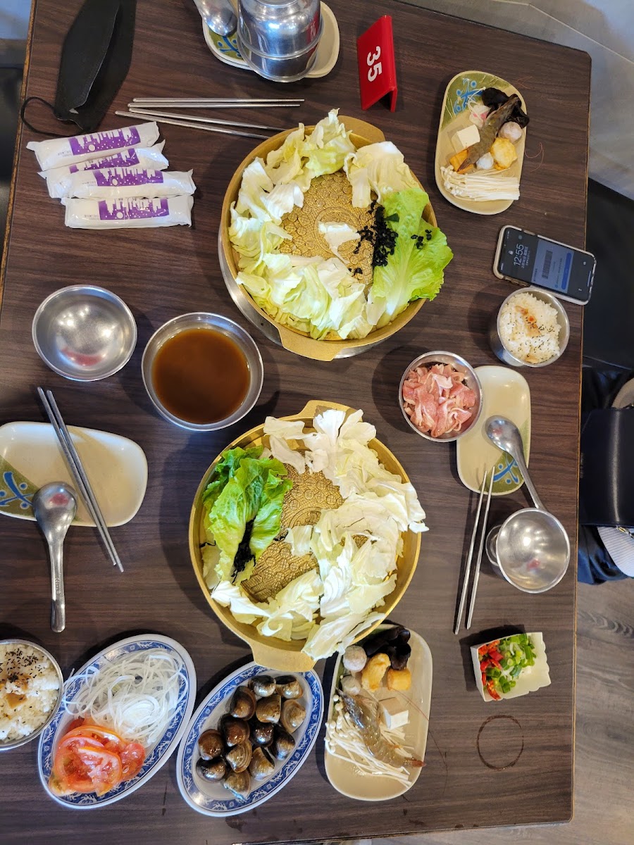 Little Red Pig Hotpot Photos 9