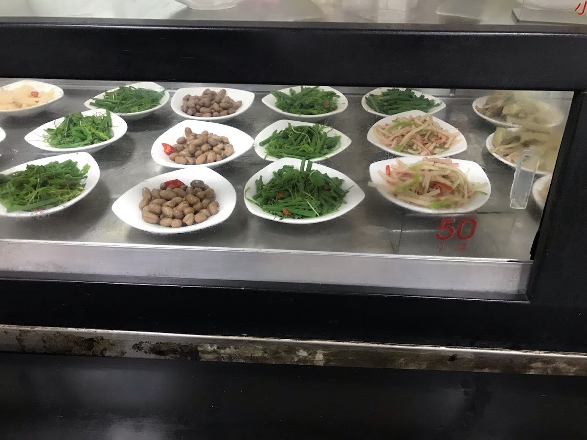 Liu's Traditional Juancun Food C.k.s. Hall Main Restaurant Photos 9