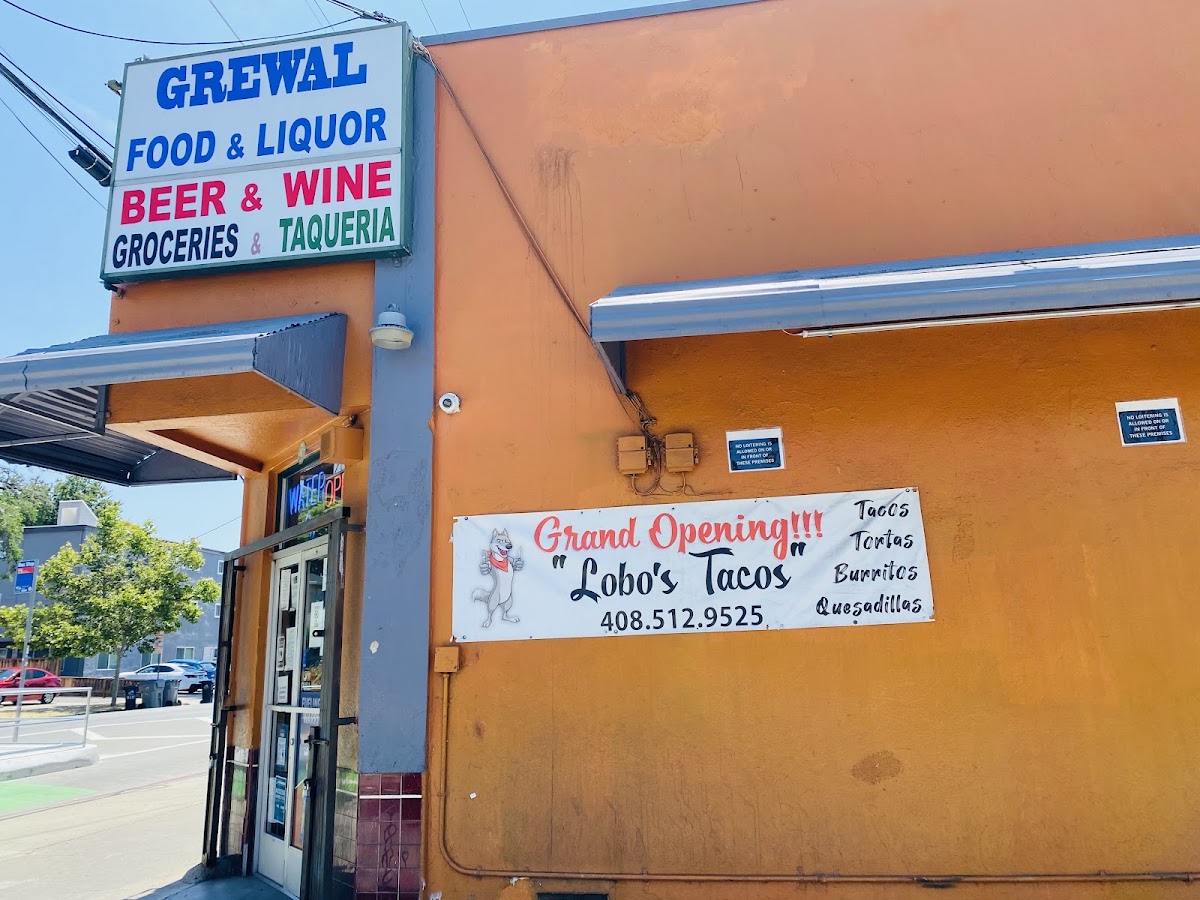 Lobo’S Tacos