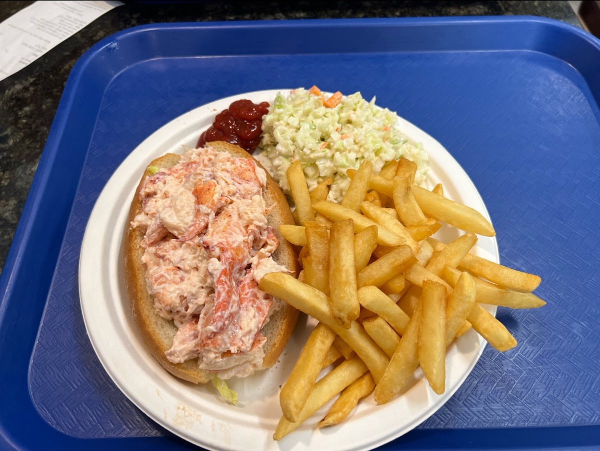 Lobster Tail Seafoods Photos 2
