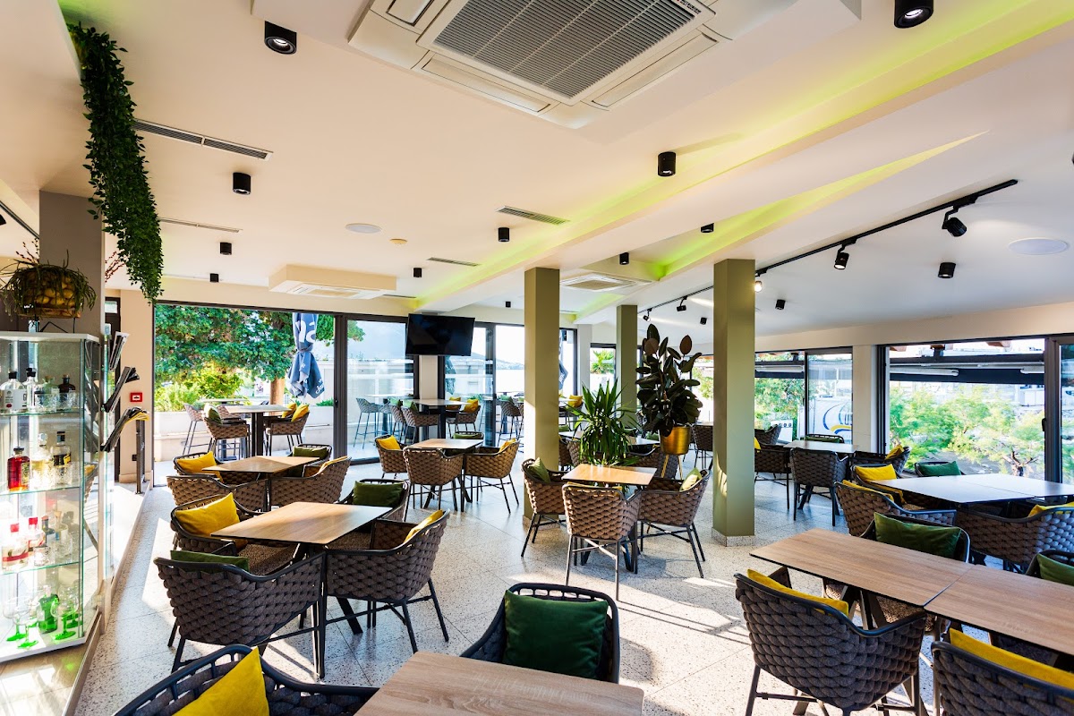 Local Bar & Kitchen