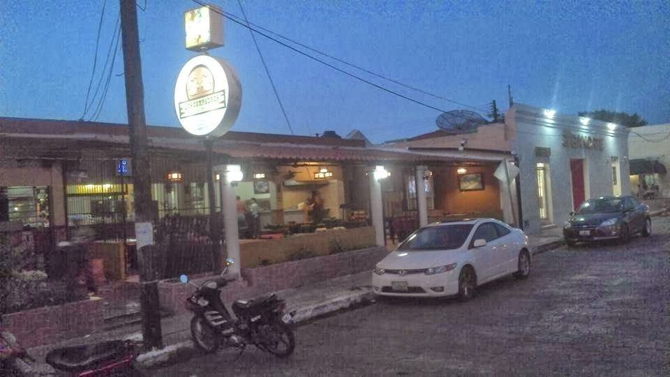 Los Compadres Tacos