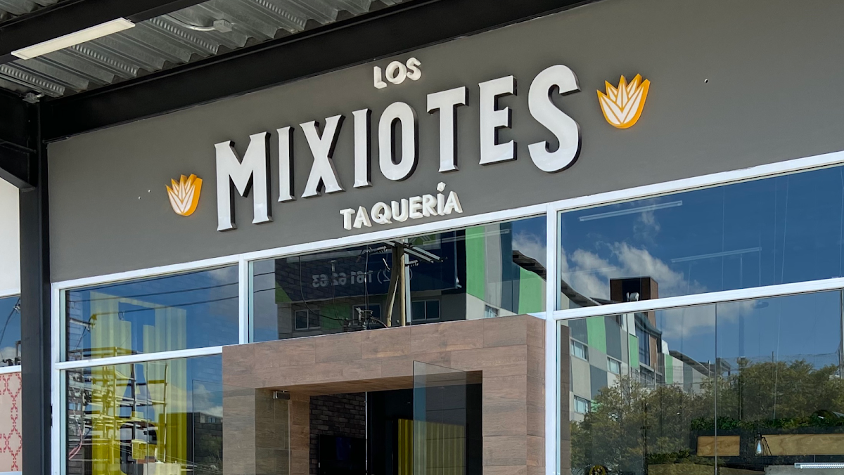 Los Mixiotes Taquería Loma Dorada