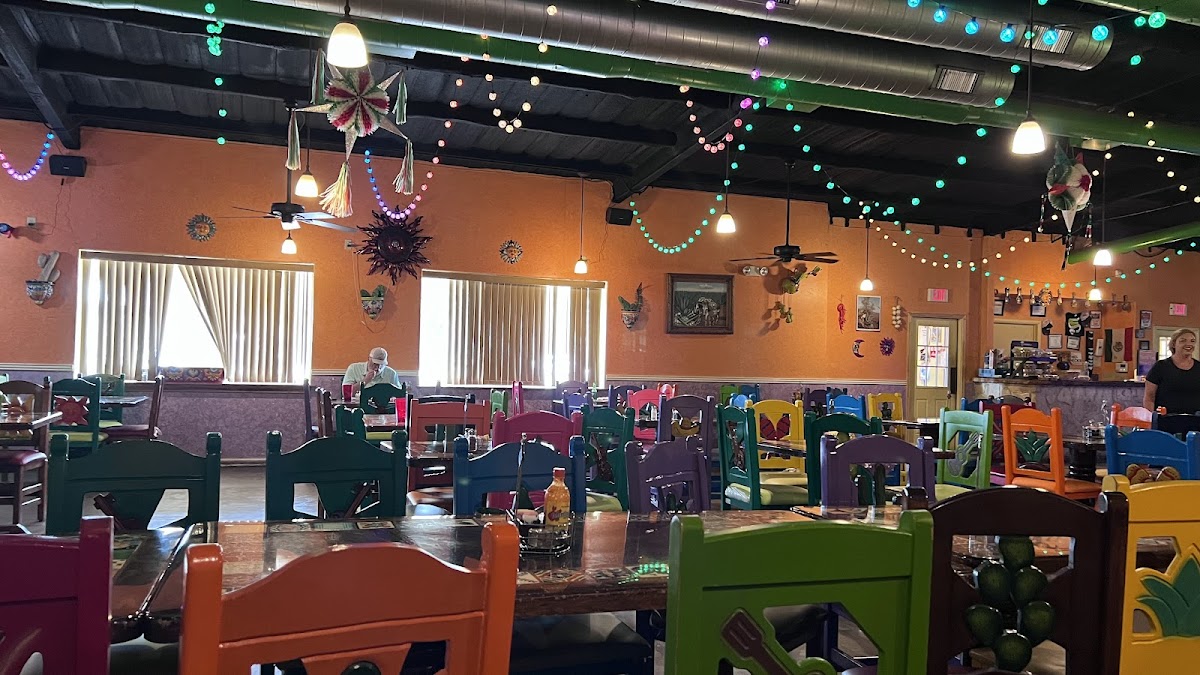 Los Primos Méxican Restaurant & Cantina - Glen Rose