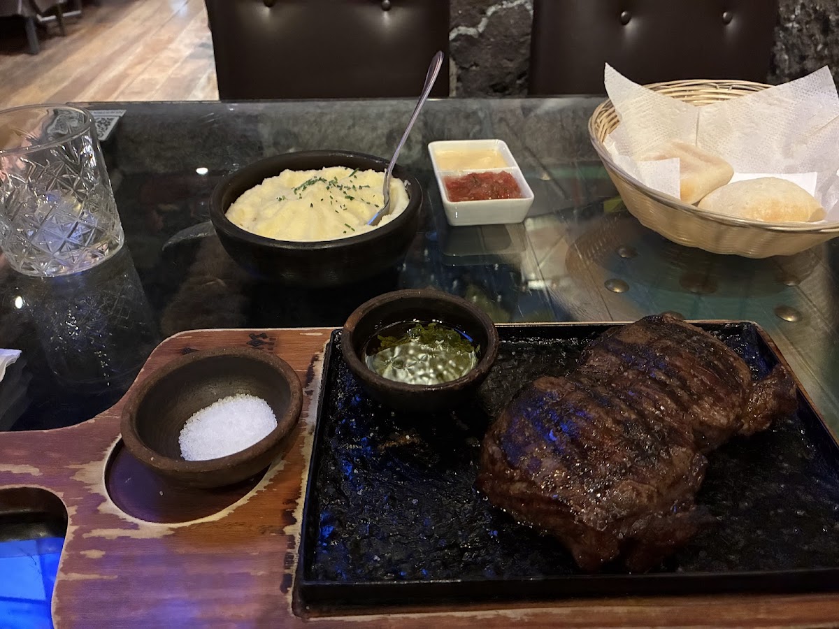 Los Vikingos Restaurant Photos 2