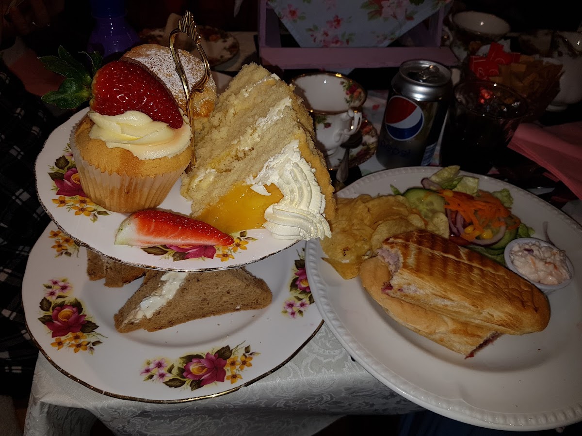 Louchi's Tea Room Photos 9