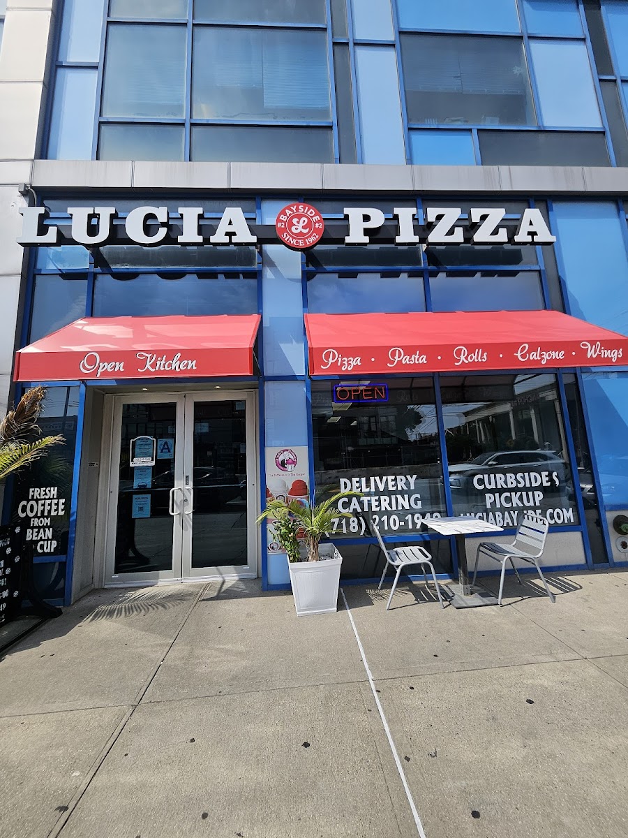 Lucia Pizza Bayside Photos 2