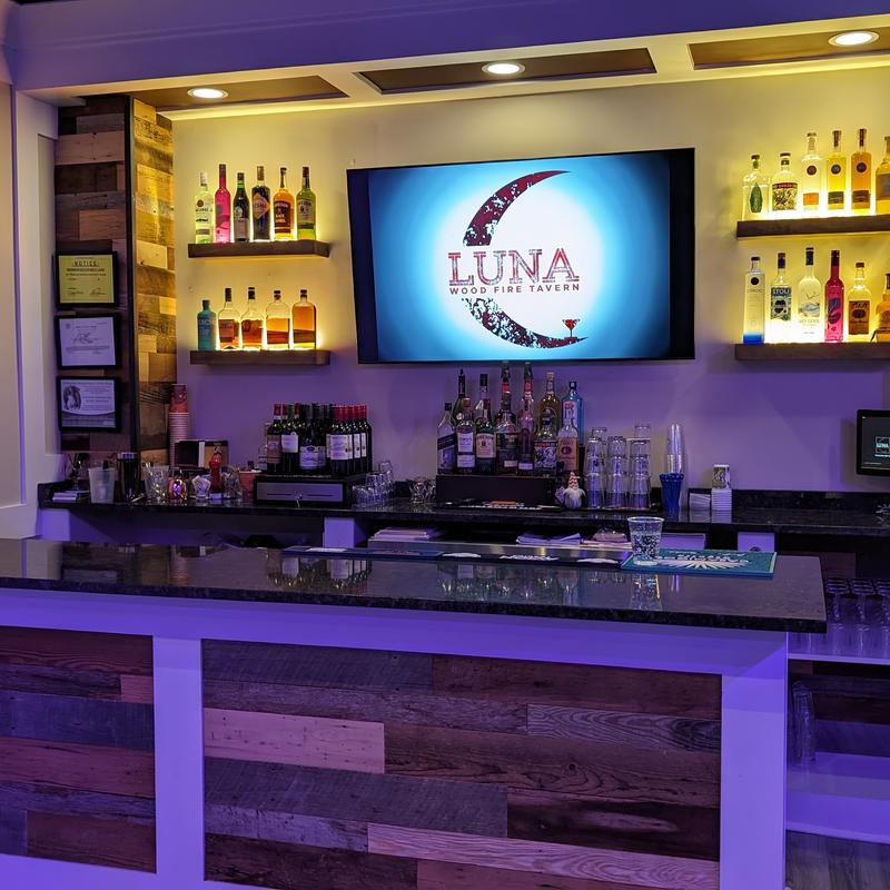 Luna Wood Fire Tavern