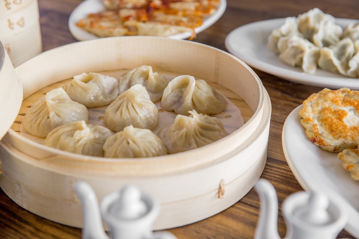Luscious Dumplings - Michelin Bib Gourmand Photos 9