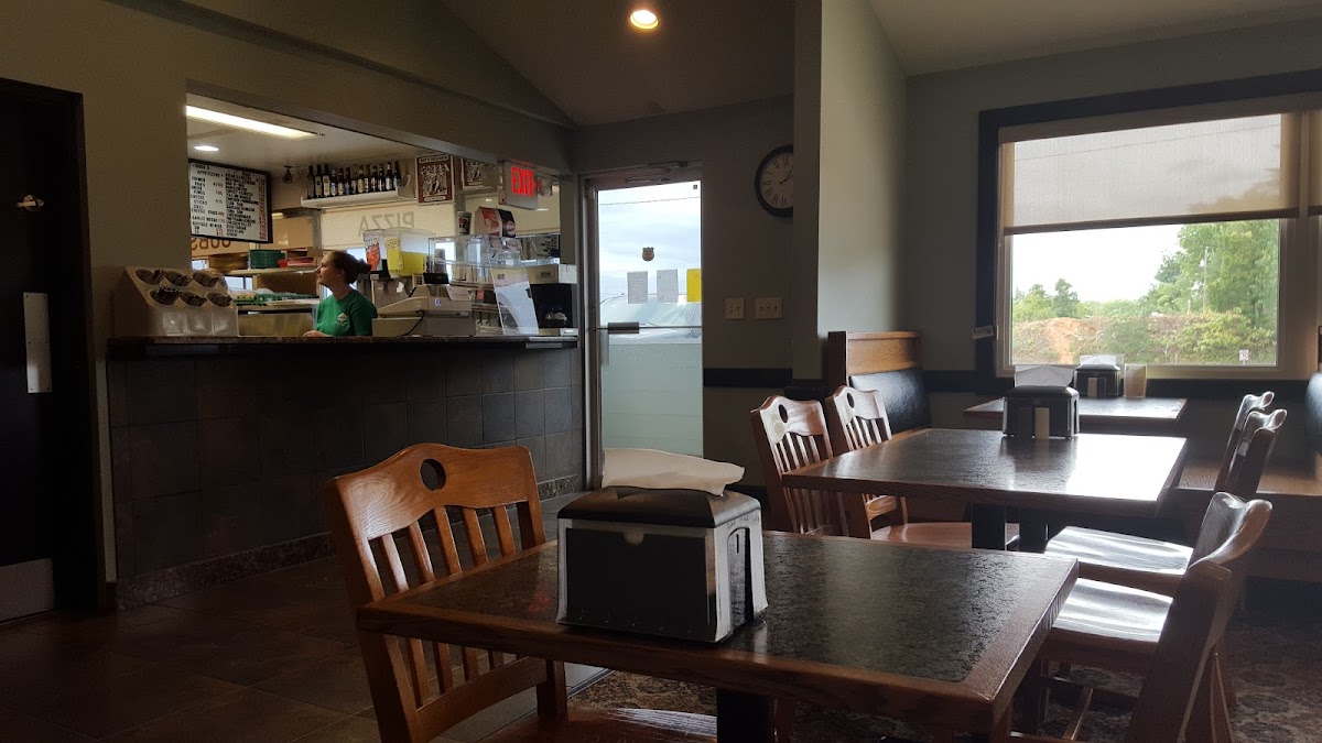 M & P Pizza Restaurant