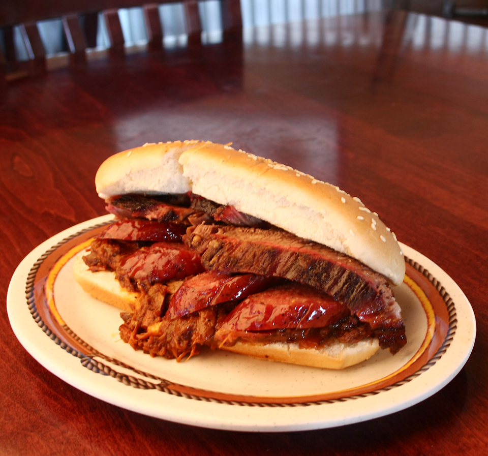 Mac's Barbecue #fore! Photos 2