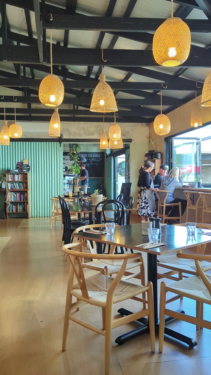 Mad Apple Café Photos 9