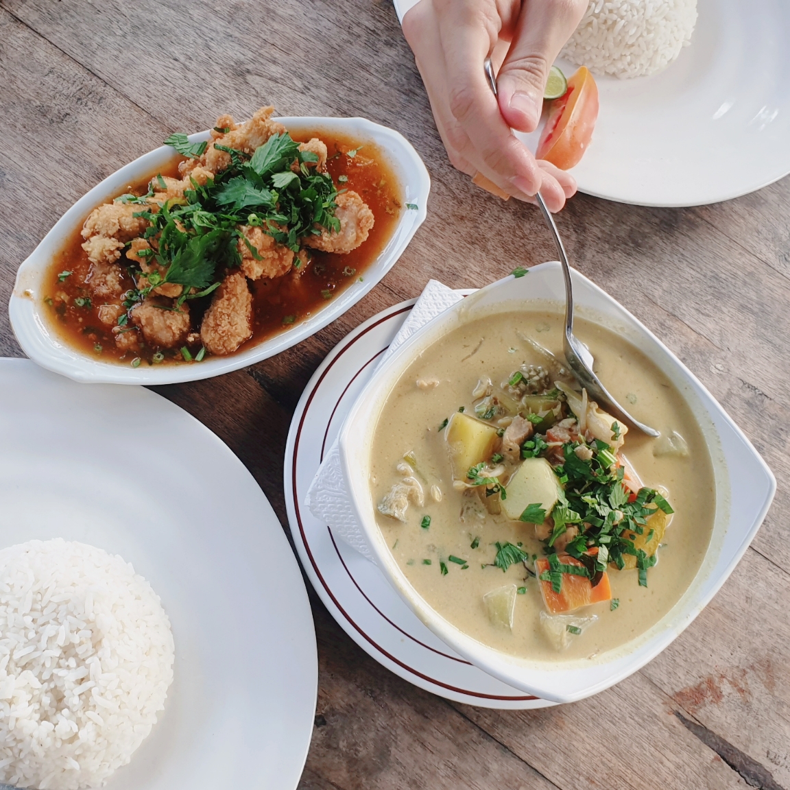 Made's Warung Penestanan Ubud Photos 9
