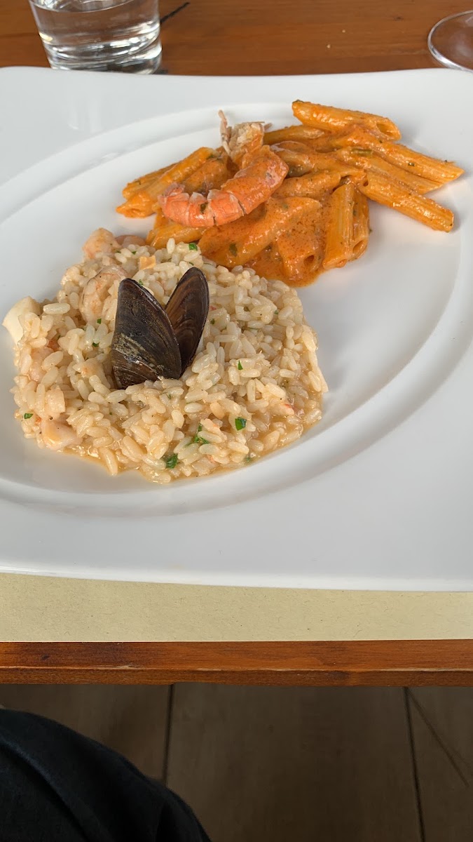 Mahalo Food & Drink Photos 9