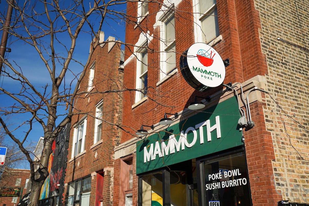 Mammoth Poke Bucktown