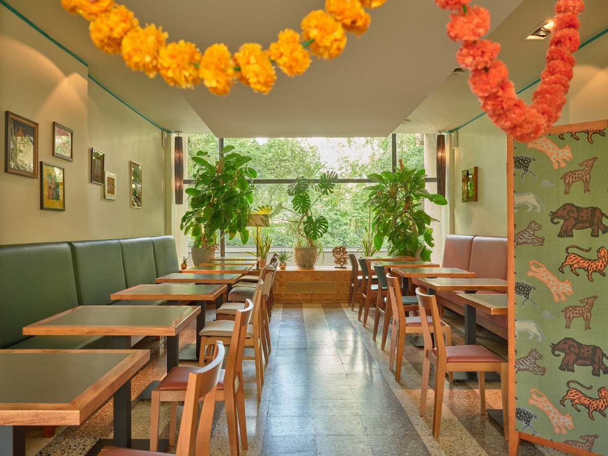Mandala X Thai Gaang – Modern Indian & Thai Cuisine