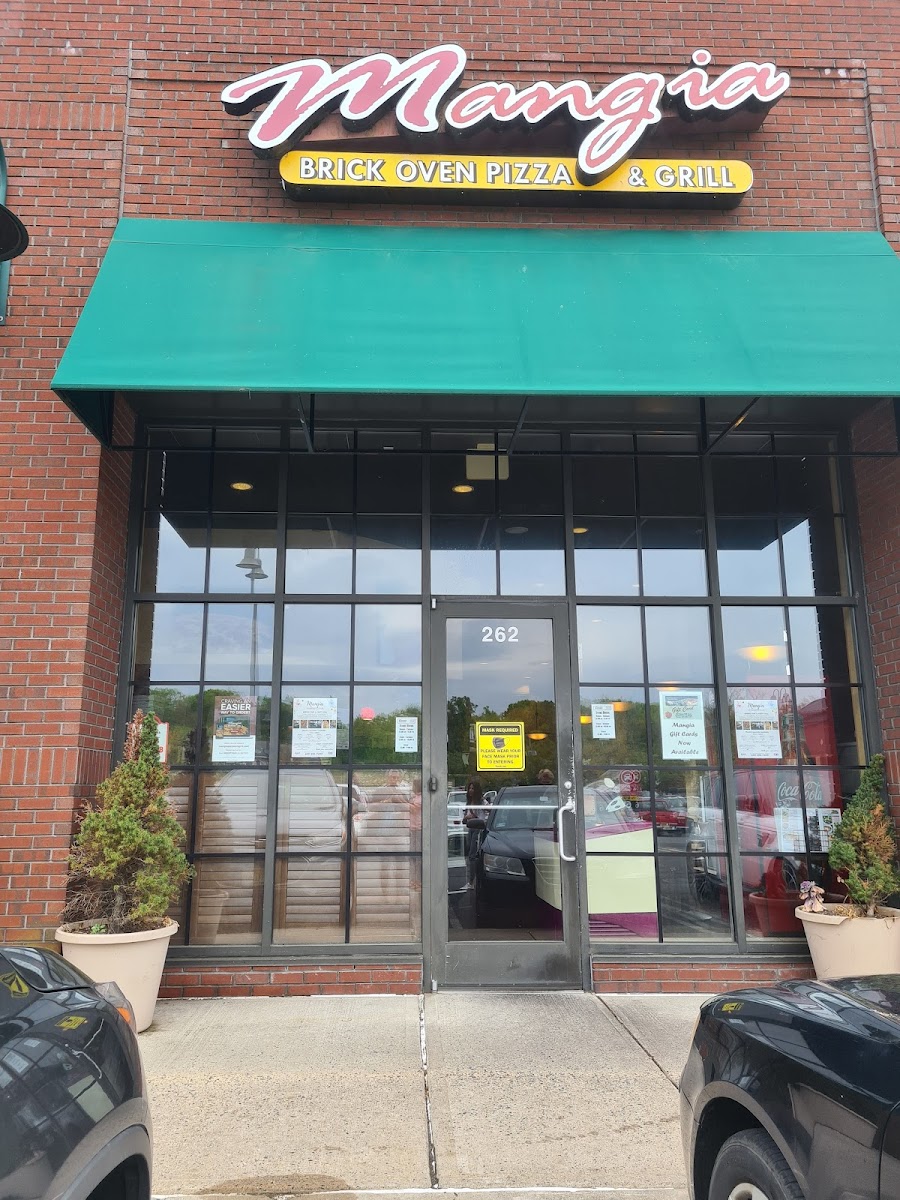 Mangia Brick Oven Pizza & Grill