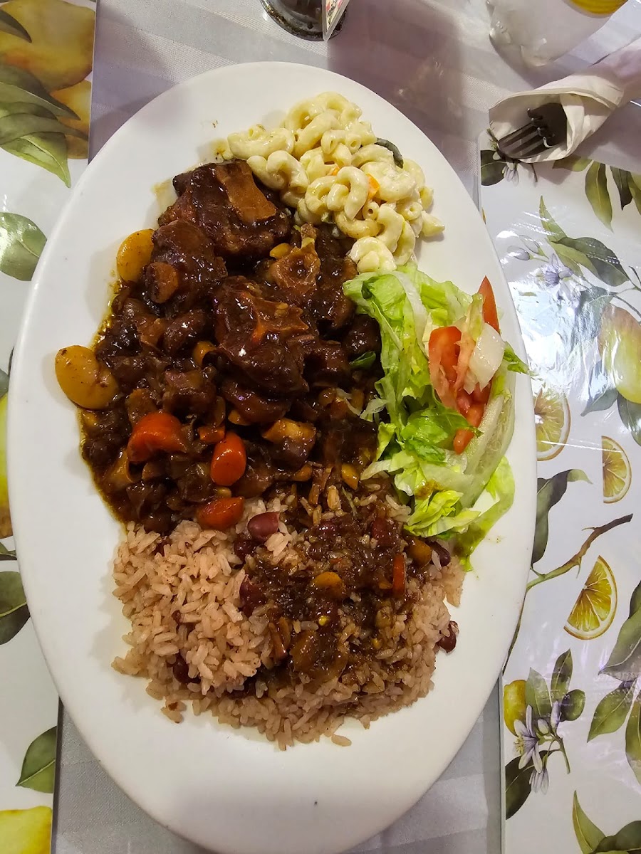 Mango Tree Bar & Restaurant Photos 9