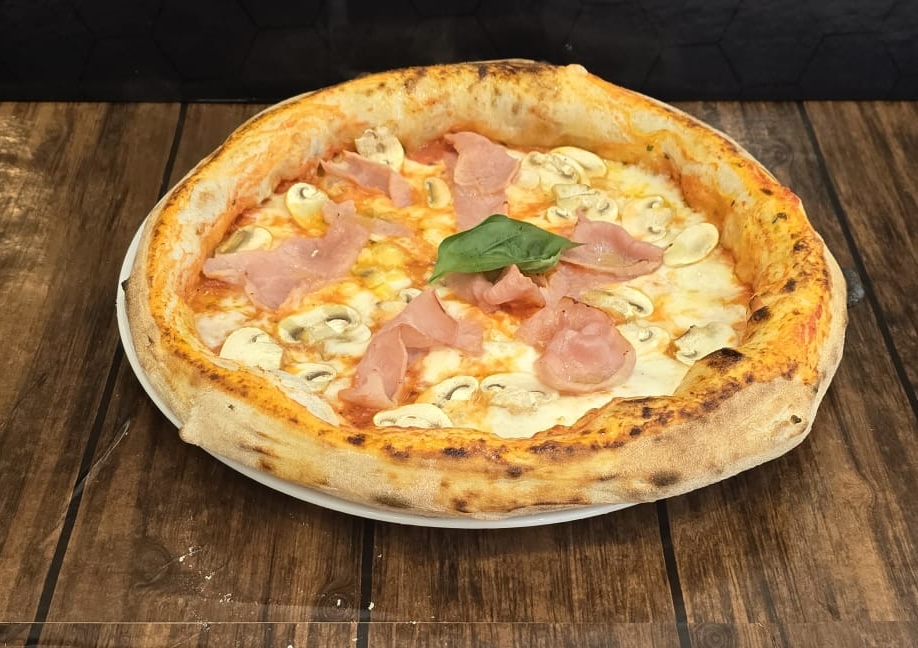 Mano A Mano Pizza Restaurant Photos 2
