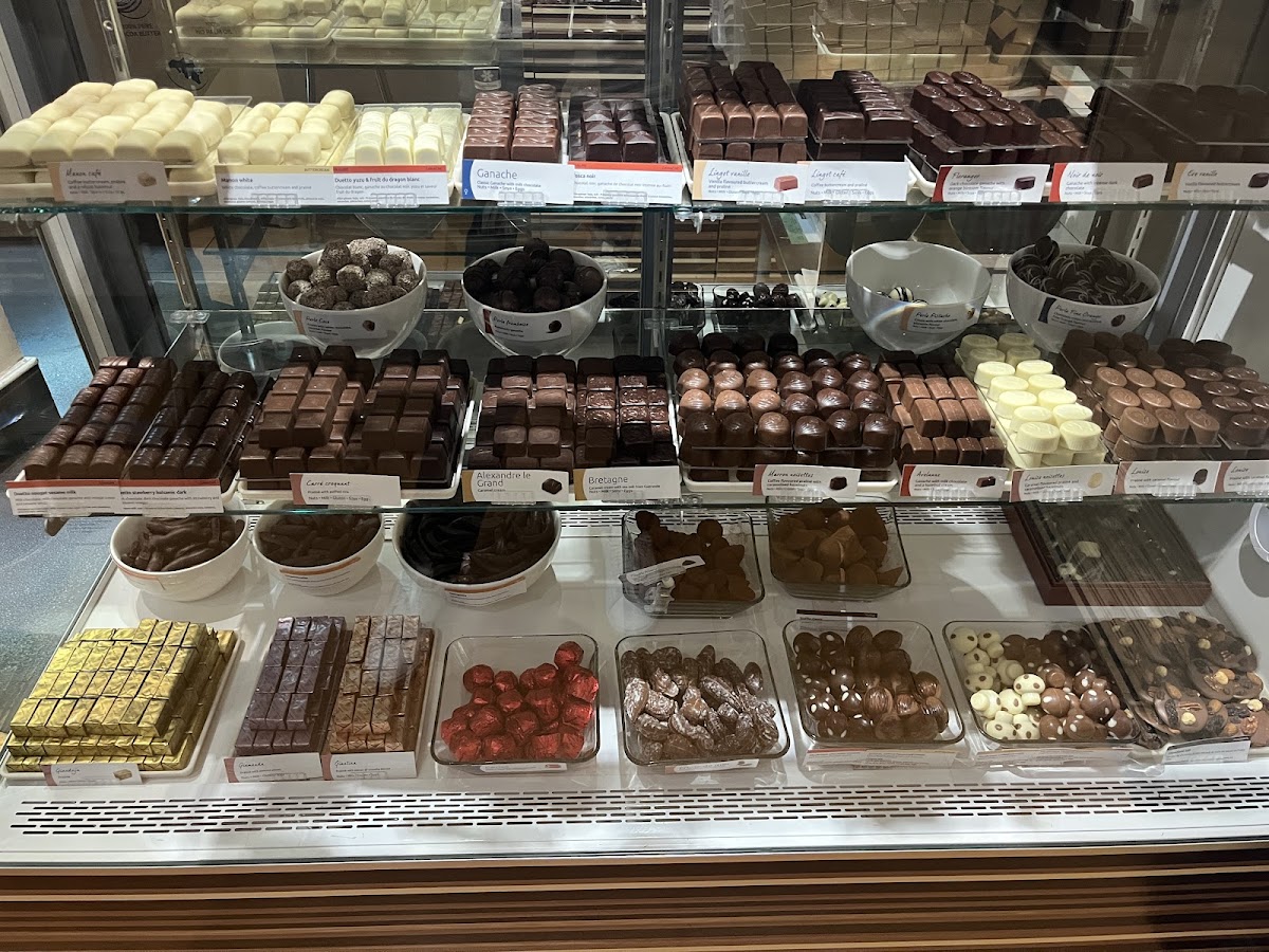 Manon Cafe Leonidas