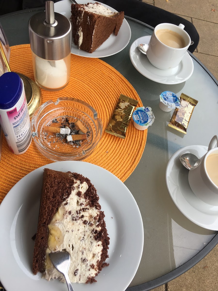 Manon Cafe