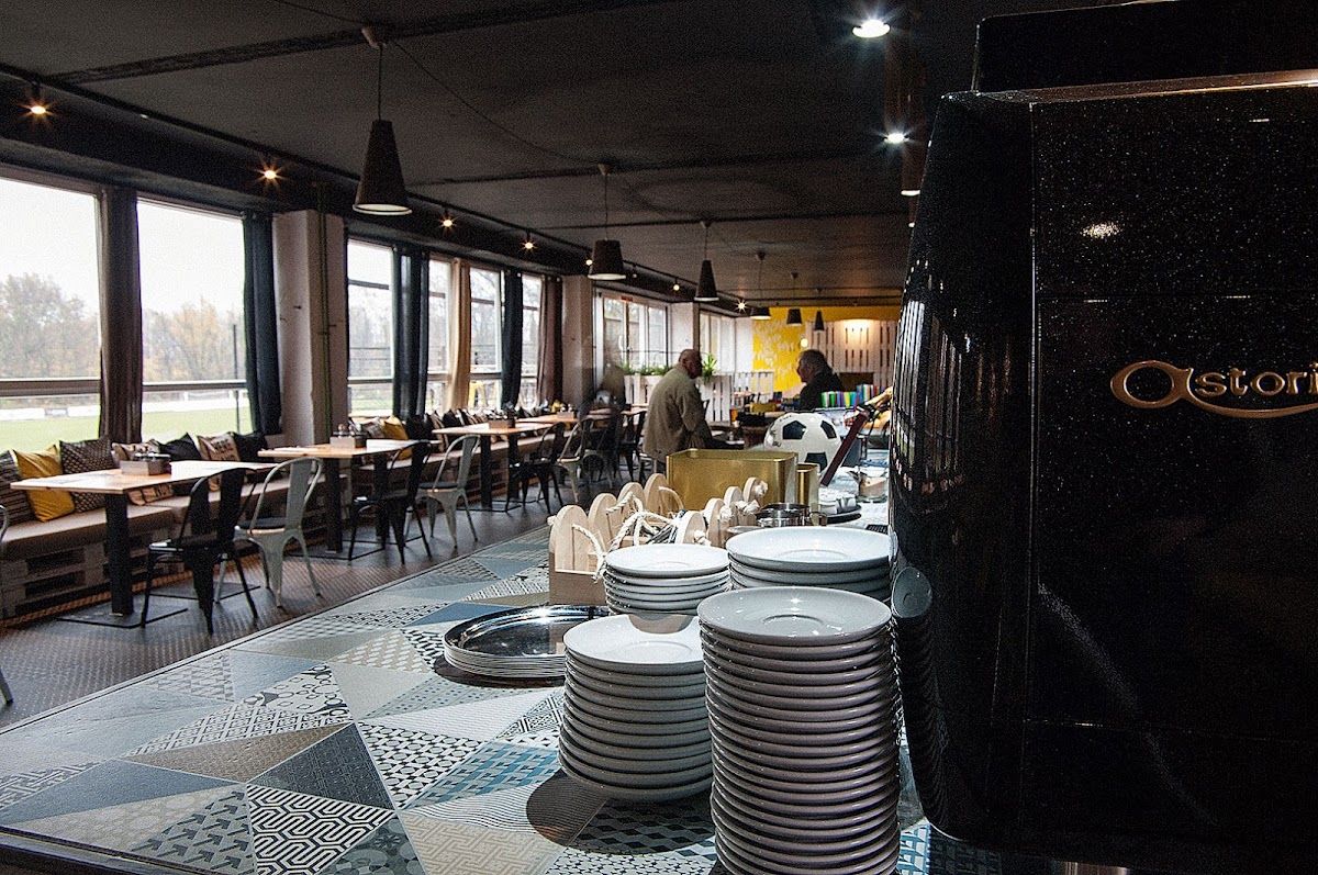Mari Kiri Bistro