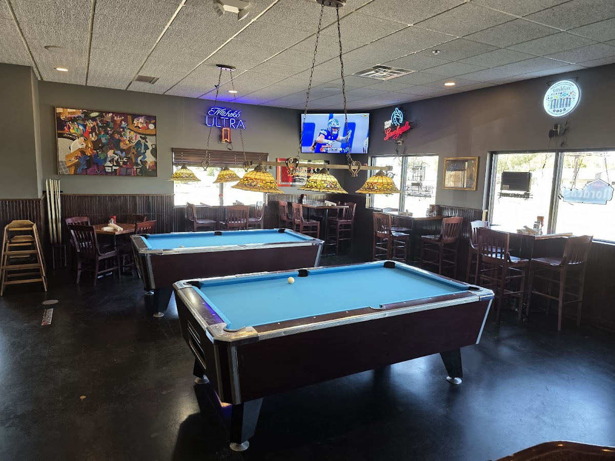 Max's Grill & Sheep Shedde Inn Photos 2