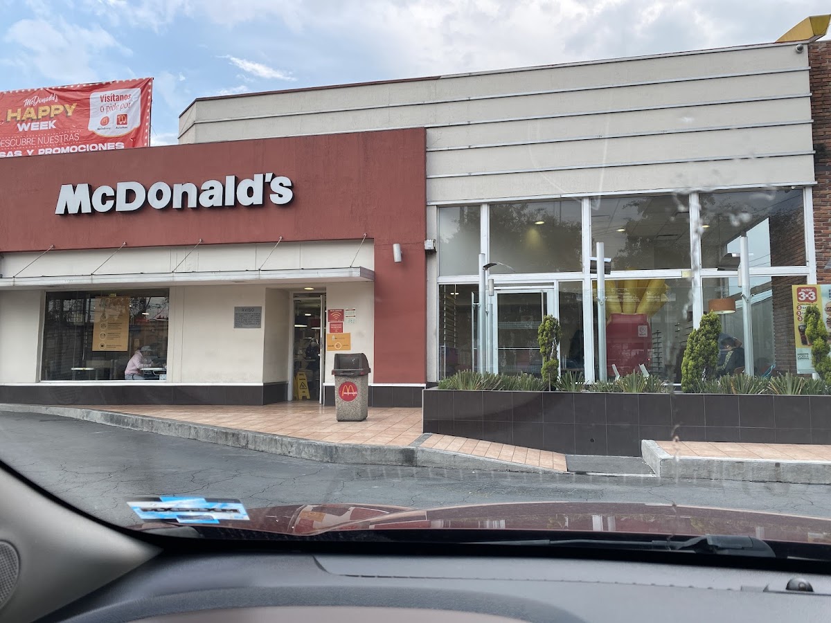 Mcdonald's Pilares Photos 2