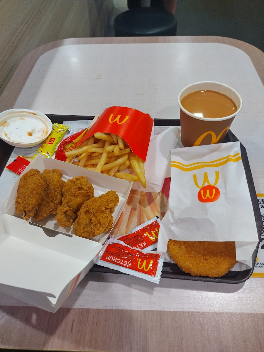 Mcdonald's (Sceneway Plaza) Photos 2