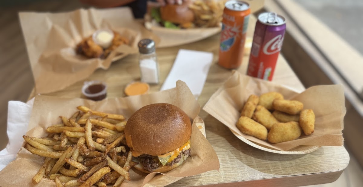 Mealz ( Slurpburger X Sukisando X Cotcotte ) Photos 9