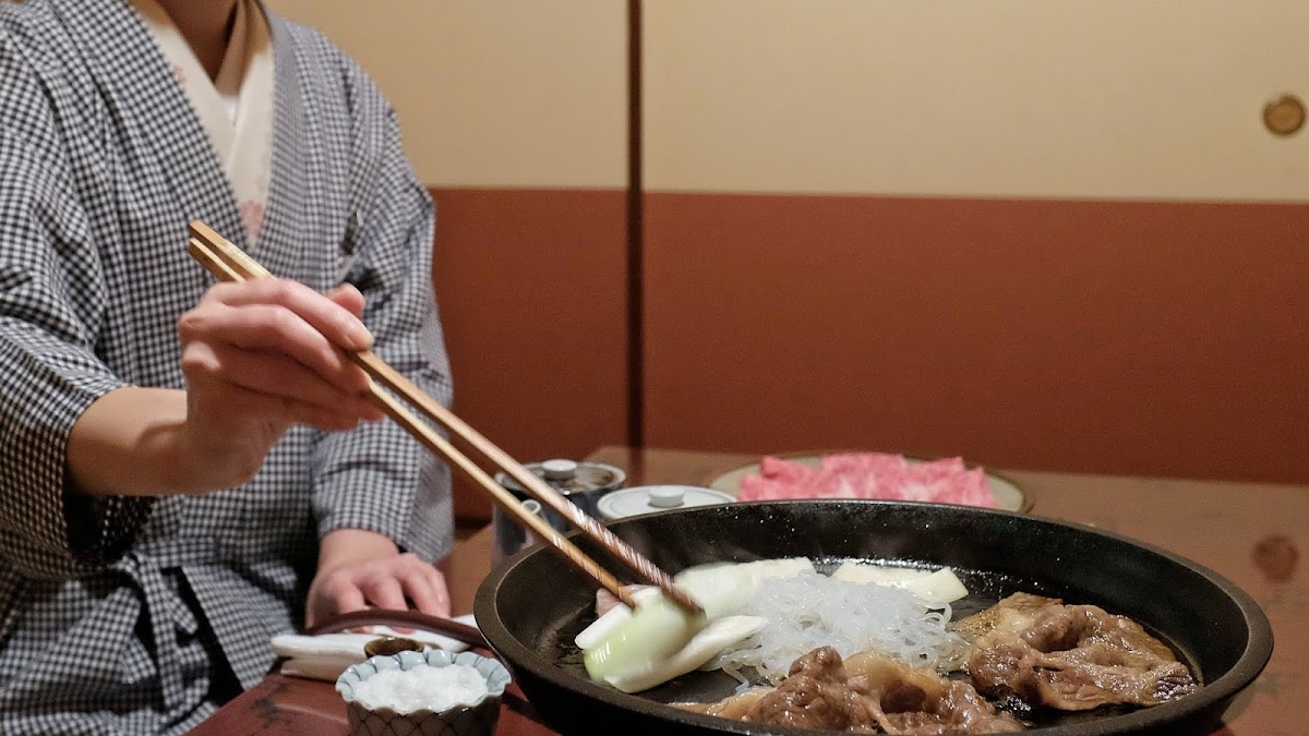 Meat Sukiyaki Restaurant Kitamura Photos 9
