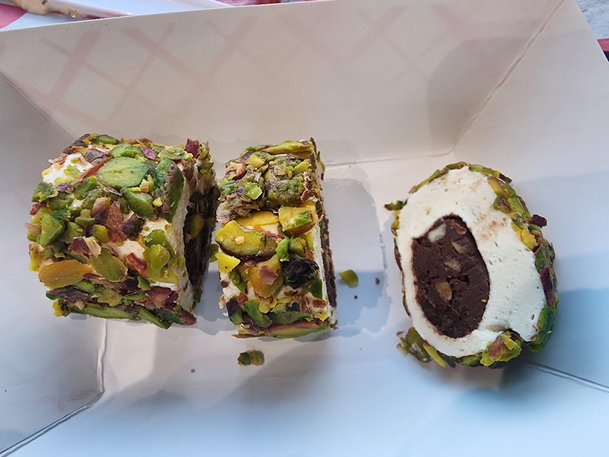 Med Gyro & Shawarma Photos 9