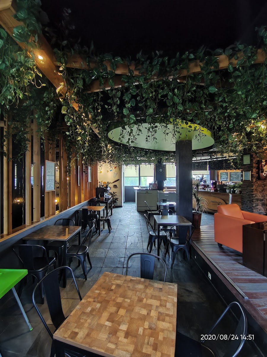 Meeting Point Resto