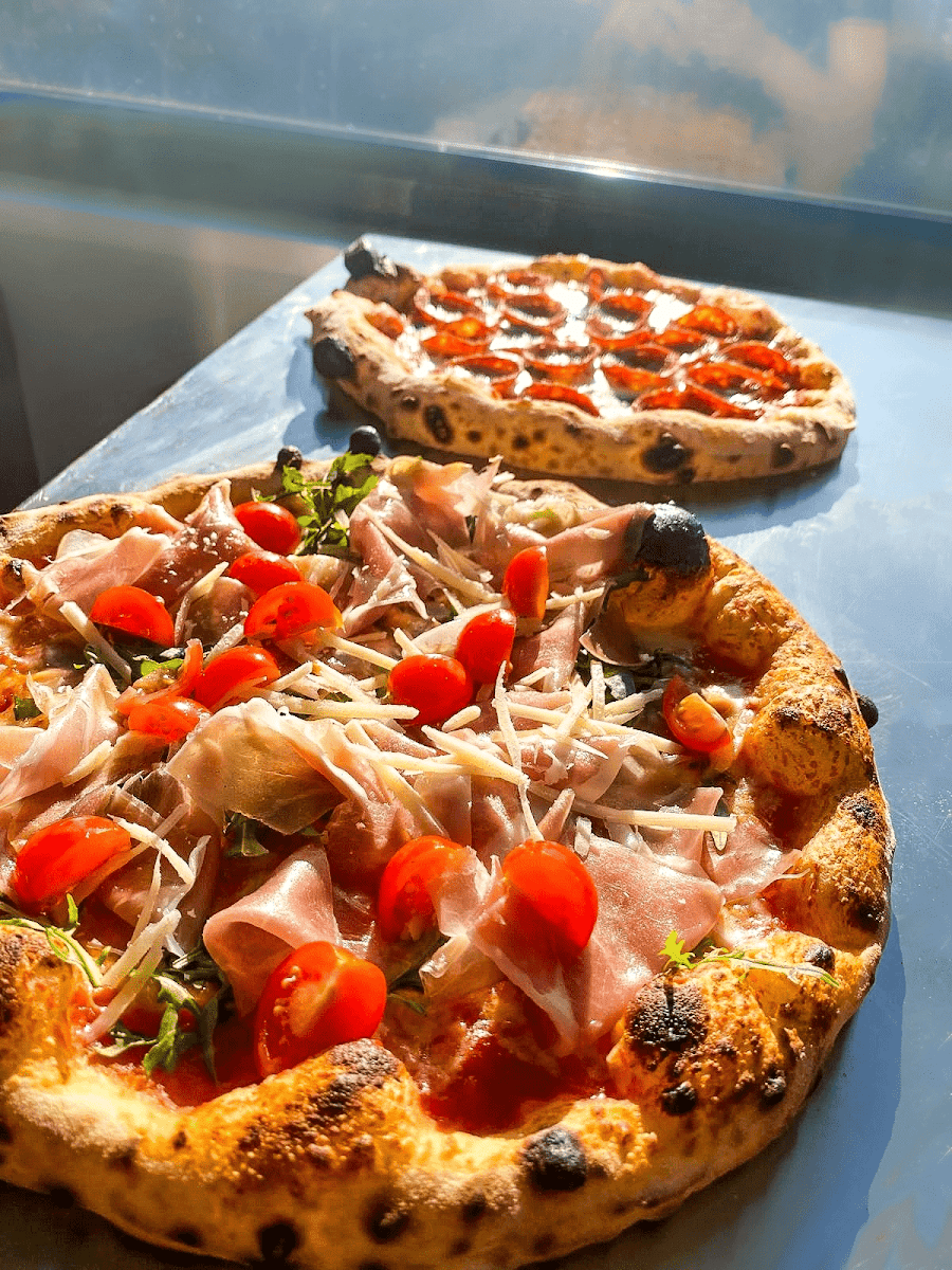 Melt Pizza Photos 9