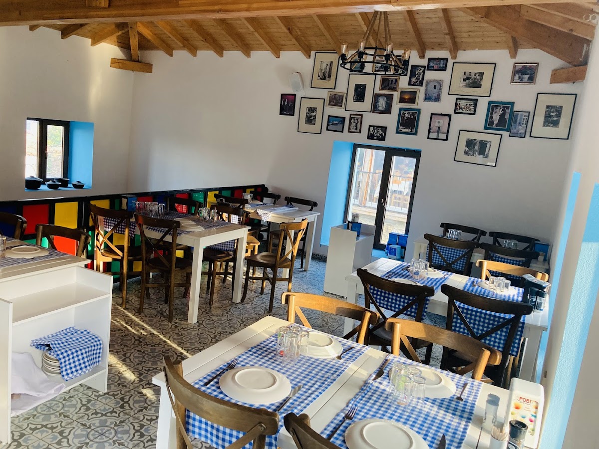 Meraklis Taverna